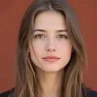 Vika Ray, KI-Analystin